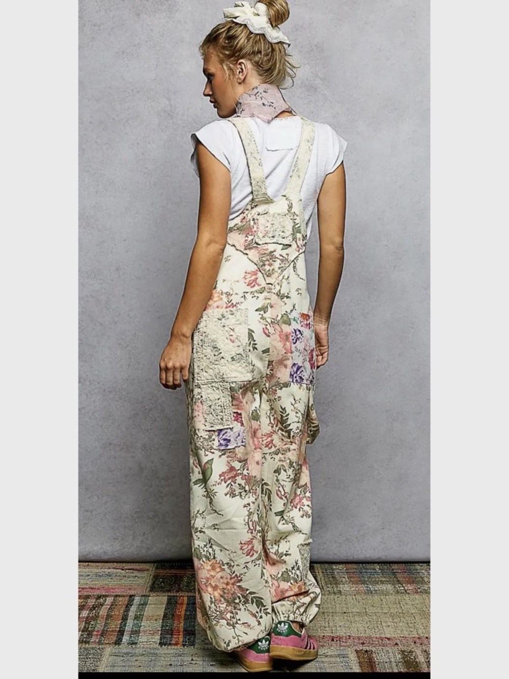 POL - Printed Lace Patch Trim Strap Relaxed Fit
Jogger Overall - Picture 4 of 4